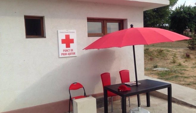 Punct de prim-ajutor nou pe plaja din Techirghiol - primajutor-1470220452.jpg