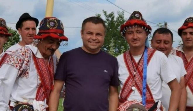 Fost primar din România, acuzat de corupție, pus să plătească 100.000 de euro cauțiune ca să scape de arest