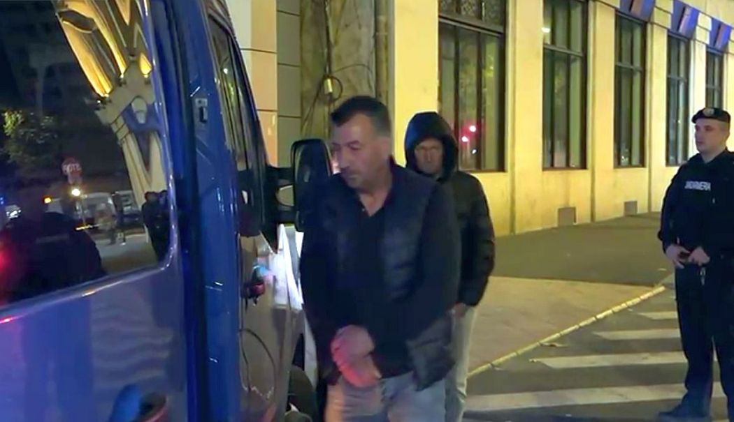 Primar arestat preventiv într-un dosar de fraudă cu bani europeni. Prejudiciul se ridică la 1,5 milioane euro - primar-retinut-1731666125.jpg