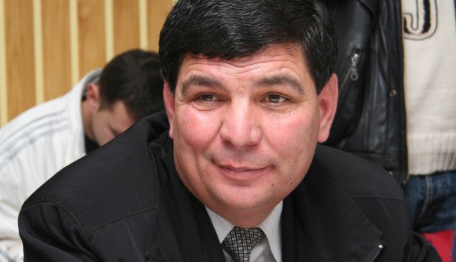 Nicolae Anghel renunță la candidatura pentru Colegiul 2 Camera Deputaților - primaranghelnicolaegf56-1351257912.jpg