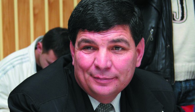 Primarul din Castelu, Nicolae Anghel, va lua mâine o decizie în privința carierei politice - primaranghelnicolaegf56-1355669412.jpg