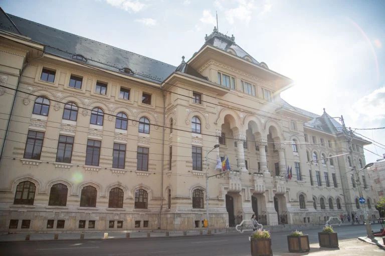 Cine preia atribuțiile de primar al Bucureștiului, după victoria lui Nicușor Dan - primaria-bucuresti-1747639594.jpg