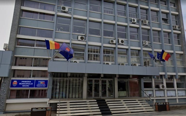 Fraudă de milioane cu fonduri europene. 24 de inculpați trimiși în judecată - primariabacau768x4791-1765963751.webp