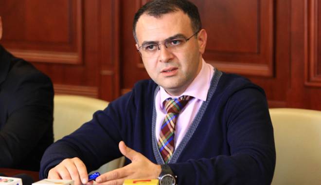 Primăria Castelu, țara lui Papură Vodă. Prefectul a sesizat procurorii - primariacasteluprefectulionconst-1443807520.jpg