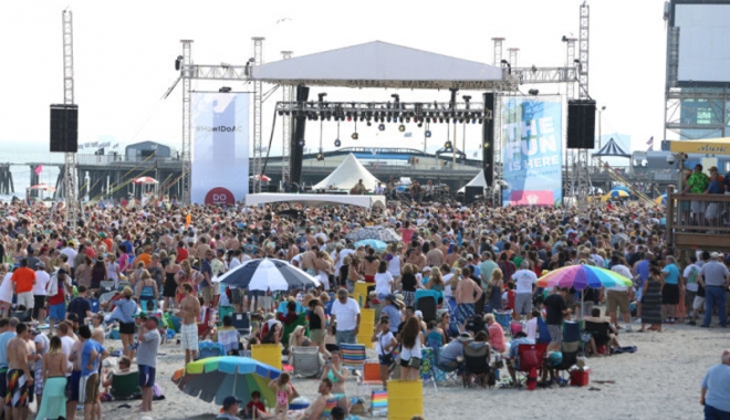Primăria Municipiului Constanța pune la bătaie 550.000 lei pentru un nou concert în oraș - primariaconcertforzazu-1496075883.jpg
