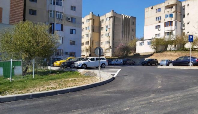 Primăria Constanța a amenajat noi locuri de parcare pe strada Prelungirea Ion Rațiu - primariaconstanta-1586544010.jpg