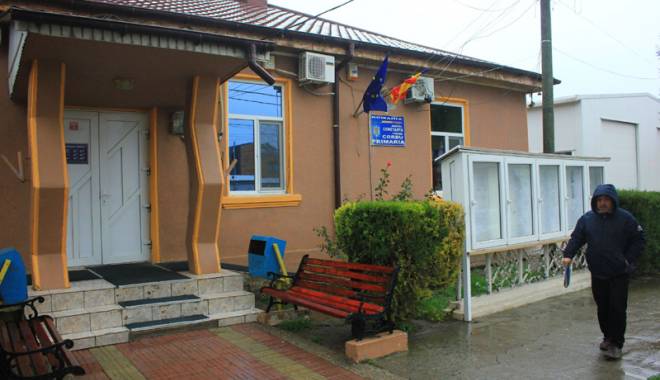 Anunț  de la Primăria Corbu privind ajutoarele alimentare - primariacorbu1-1452612677.jpg