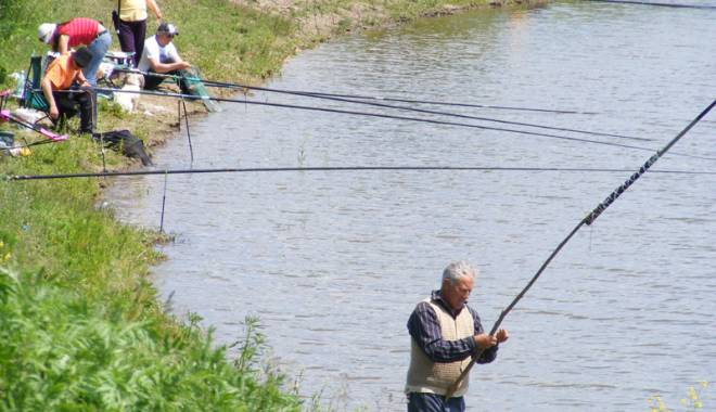 Primăria Ghindărești înființează  un centru de informare pentru pescari - primariaghindarestiinfiinteaza-1424354050.jpg