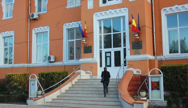 Până când vor putea plăti cetățenii din Medgidia impozitul cu bonificație - primariamedgidia1-1464114284.jpg