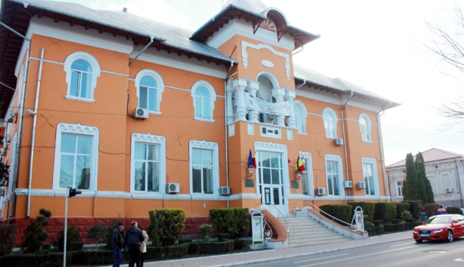 Oaspeți de seamă la Primăria Medgidia. Cine vine la monumentul eroilor sârbi - primariamedgidiaacordafacilitati-1472723098.jpg