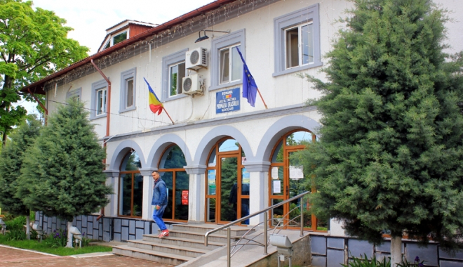 Primăria Năvodari decontează abonamentele elevilor și studenților - primarianavodari1-1468855813.jpg