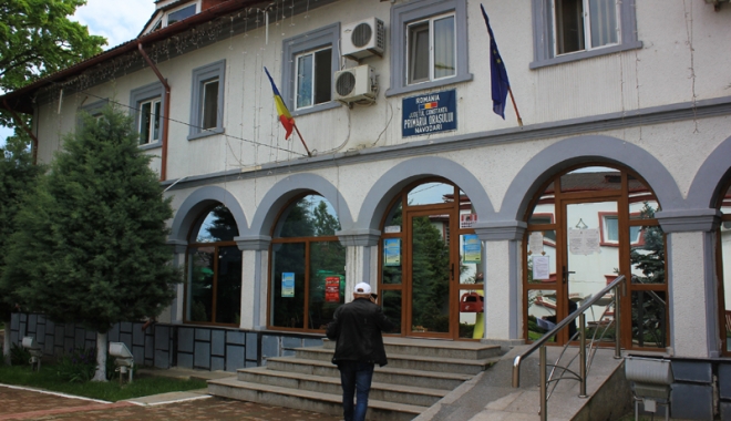 Primăria Năvodari decontează abonamentele elevilor și studenților - primarianavodari3-1479405419.jpg