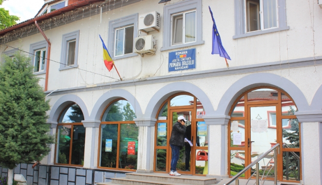 Consiliul Local Năvodari,  vot pozitiv privind majorarea burselor pentru elevi - primarianavodari4-1493734111.jpg