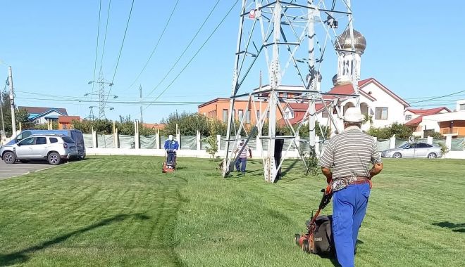 Administrația locală din Năvodari, noi lucrări de amenajare a spaţiilor verzi în oraş - primarianavodariamenajari2-1631122076.jpg