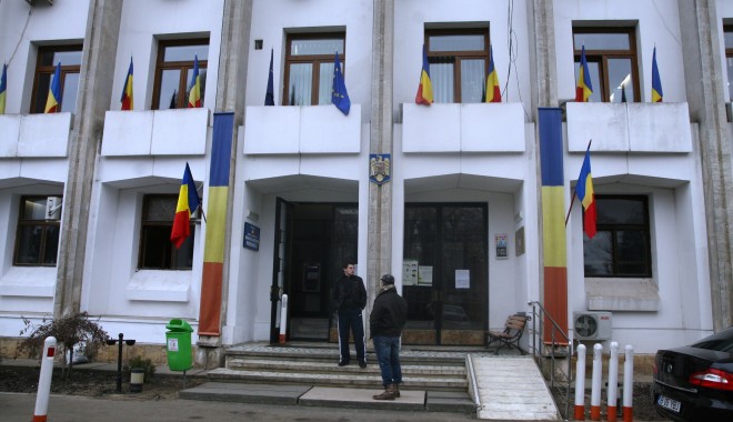 Vezi aici rezultatele finale pentru candidații la Primăria Constanța - primarie-1339504894.jpg