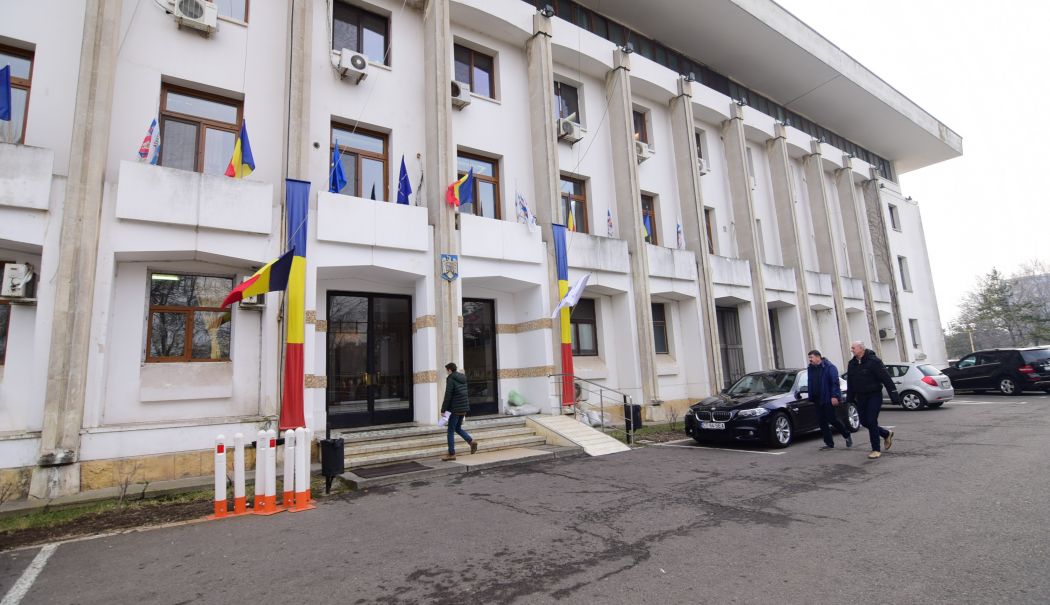 Se întoarce Viorela Mirabela Călin la Primăria Constanţa? Iată ce au decis magistrații!