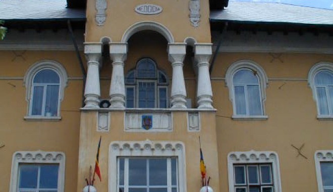 Dezbatere publică organizată de Primăria Medgidia - primariemedgidia1-1390819010.jpg