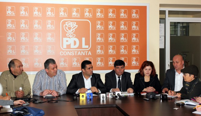Scandal în PDL Constanța. Primarii sar la gâtul președintelui Gigi Chiru - primaripdl-1364223659.jpg