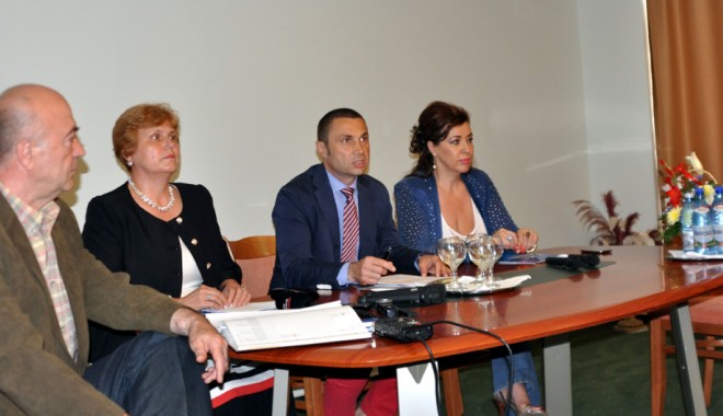 Când va începe modernizarea falezei din sudul litoralului - primaruldinmangaliapromite-1404042235.jpg