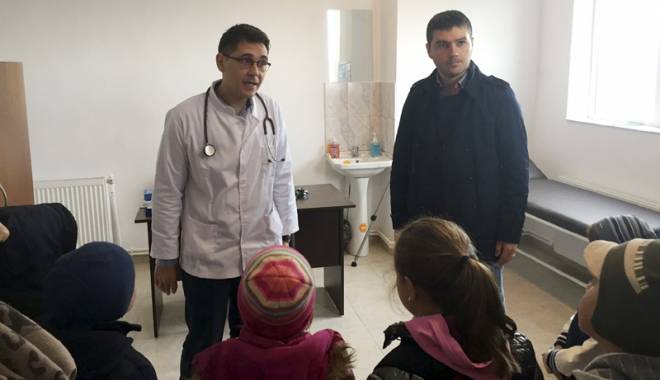 Primarul George Scupra a inaugurat  un cabinet medical în satul Culmea - primarulg-1448301500.jpg