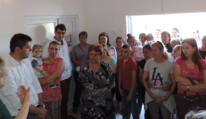 Edilul George Scupra  a inaugurat prima farmacie din satul Culmea - primarulgeorgescupraovidiufarmac-1464798669.jpg