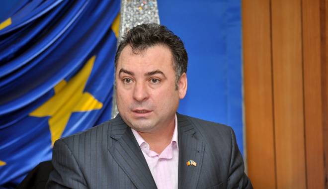 Primarul Nicolae Matei: 