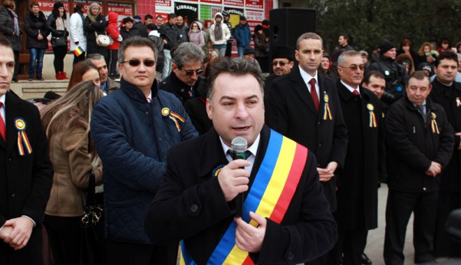 Primarul Nicolae Matei: 