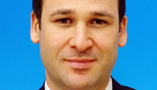 Primarul Robert Negoiță, ales președinte al Asociației Municipiilor din România - primarulrobertnegoita-1435497926.jpg