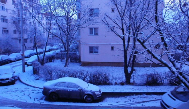 NINGE! A căzut prima zăpadă din acest an - primazapadalaiasiin2012fe70a3645-1474453004.jpg