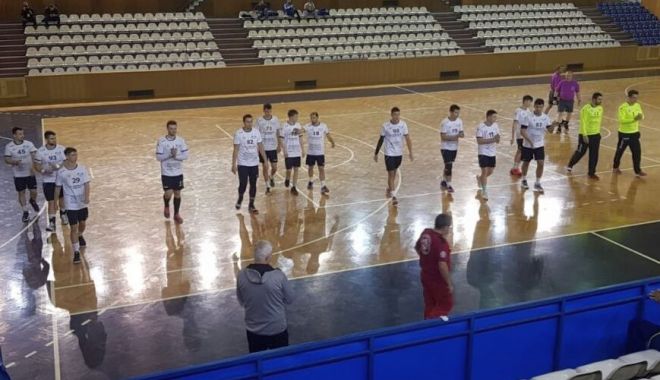 Primele puncte pentru HC Dobrogea Sud II, după victoria cu Dinamo II - primele-1606142356.jpg