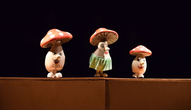 S-au pus în vânzare biletele la spectacolele Teatrului „Căluțul de mare” - primelespectacole-1641300598.jpg
