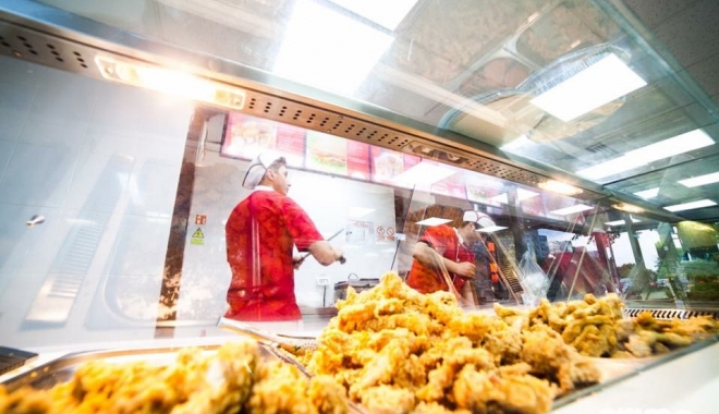 Controale la fast-food-urile din Constanța. Zeci de amenzi date de pompieri! - primofastfoodromancierilor13-1486127188.jpg