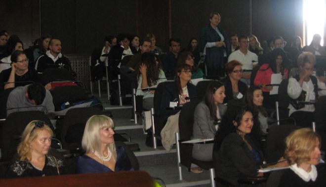 Primul centru de antreprenoriat feminin din România  va fi înființat la Universitatea 