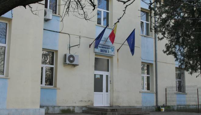 Prinsă în timp ce încerca să fugă cu un portofel furat - prinsaintimpceincercasafuga-1426066501.jpg