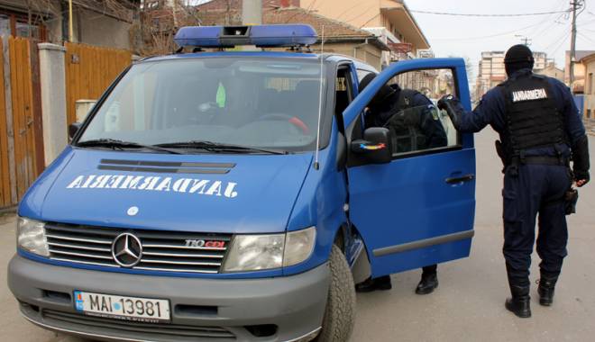 Tineri din Constanța, prinși cu droguri asupra lor - prinsicudroguri-1454090133.jpg