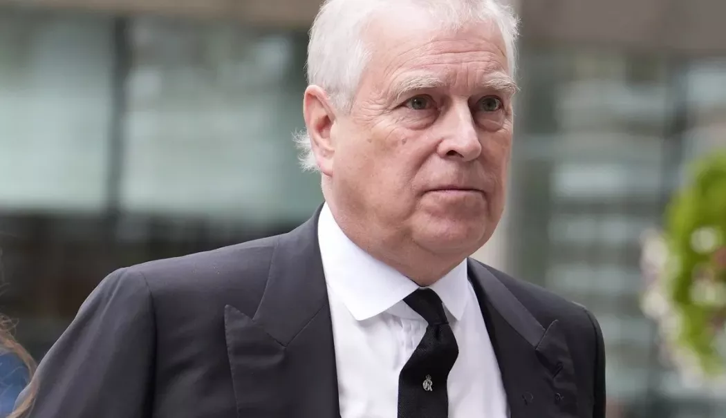 Fostul Prinţ Andrew, arestat de ziua lui. Ar fi divulgat informații confidențiale lui Jeffrey Epstein - print-1771500721.webp