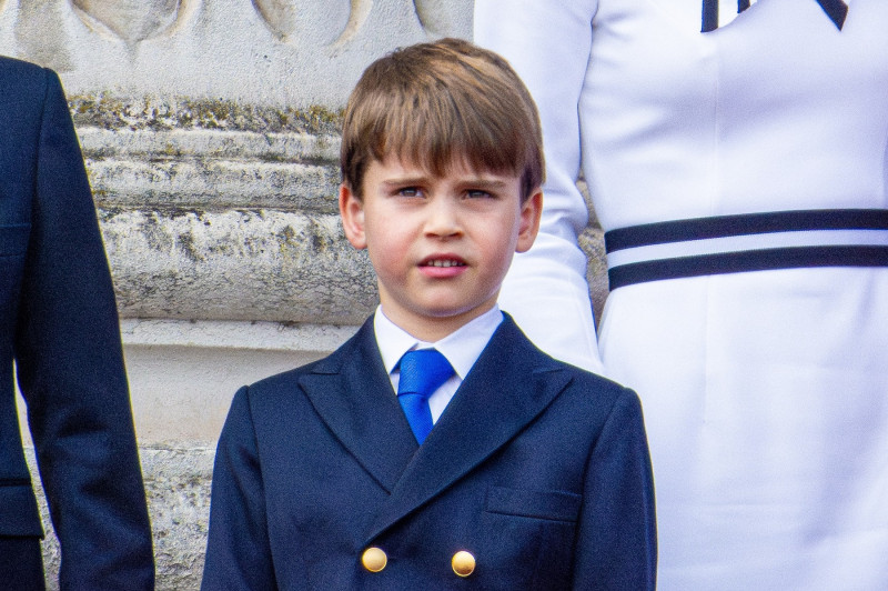 Prințul Louis a fost din nou în centrul atenției la parada de Ziua Regelui - print-louis-ziua-regelui-1718557508.jpg