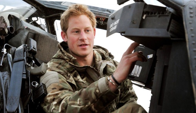 Prințul Harry s-a întors în Marea Britanie, după misiunea din Afganistan - printulharryafganistan-1359042391.jpg