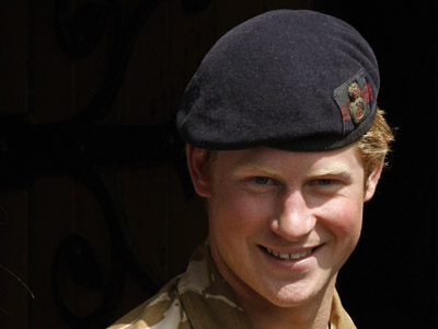 Prințul Harry a ucis un lider al talibanilor - printulharryuniforma-1356276083.jpg