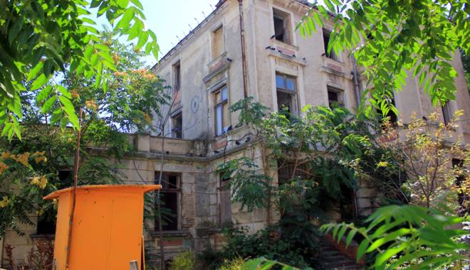 Povestea hotelului de elită  din peninsulă, vizitat de familia regală - prinvila-1437309428.jpg