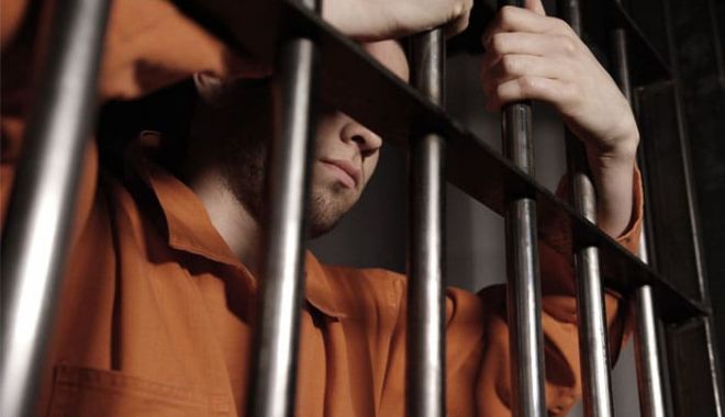 Român condamnat la închisoare pe viață în Austria pentru uciderea unei studente franceze - prisoninmate-1591724024.jpg