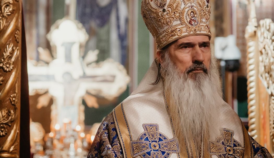 Procesiune cu moaștele Sfântului Nectarie și ale Sfântului Efrem cel Nou, pe străzile din Năvodari - procesiune-1742808617.jpg