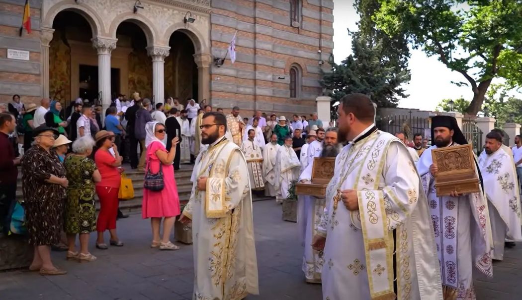 Procesiune impresionantă pe străzile Constanței! - procesiune-teodosie-1725297328.jpg