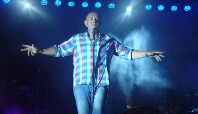 Proconsul  și Gheorghe Zamfir,  în stațiunea Mamaia - proconsul-1437309488.jpg