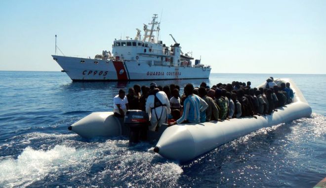 Procuratura italiană a confiscat o navă spaniolă pentru migranții din Mediterana - procuraturaitaliananava-1521466320.jpg