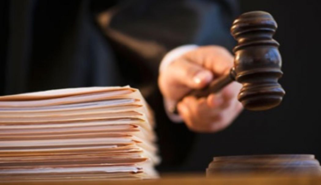 Procuror reținut după ce ar fi protejat un preot care a violat o fetiță de 13 ani. Minora a rămas însărcinată - procuror-1749986309.jpg