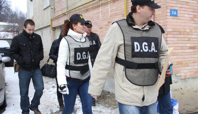 Procurorii DGA au testat sute de persoane din MAI. Zece au picat! - procuroriidgaautestat-1392228526.jpg