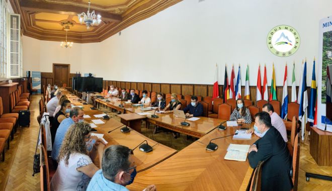 Producătorii de produse montane se organizează - producatoriideprodusemontaneseor-1595752272.jpg