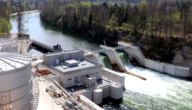 Producția de energie electrică e în declin - productiadeenergieelectrica-1592230448.jpg