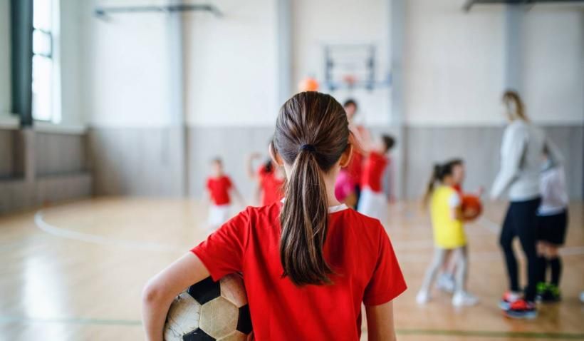 O profesoară s-a îndrăgostit de o elevă, iar soţul ei a vrut să se răzbune. Iată cum s-a încheiat telenovela - profesoara-de-sport-1754394474.jpg